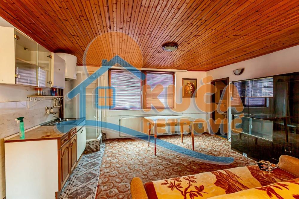 Slika 5 - Vukadina Stevanovića,  Kuća na prodaju, 160m2, 115.500€