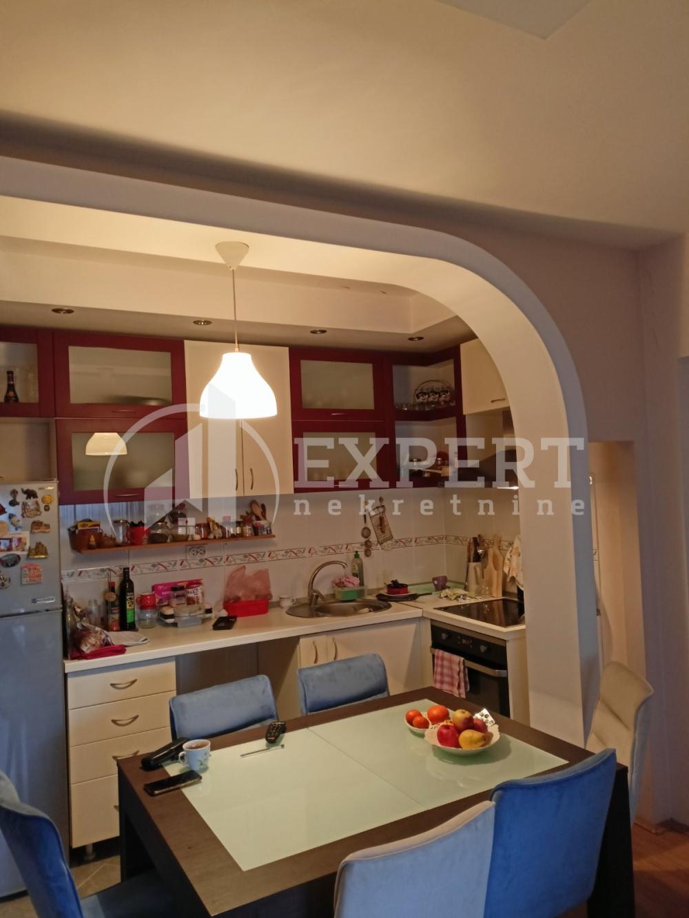 Slika 1 - Studenička, Troiposoban stan na prodaju, 67m2, 125.800€