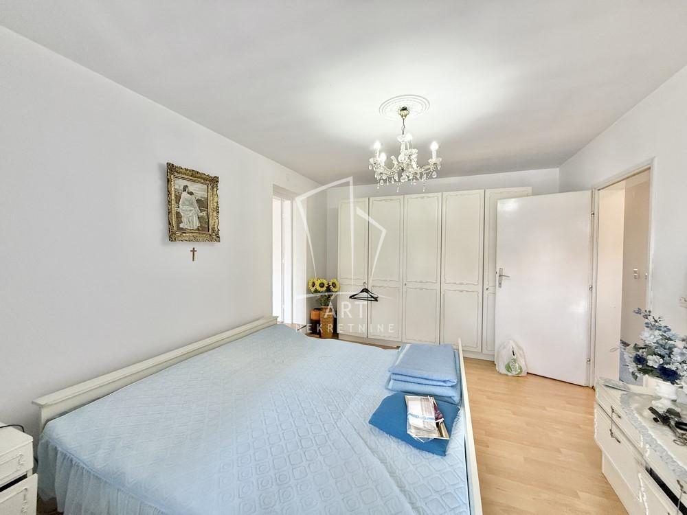 Slika 5 - Živote Marinkovića, Kuća na prodaju, 248m2, 315.000€