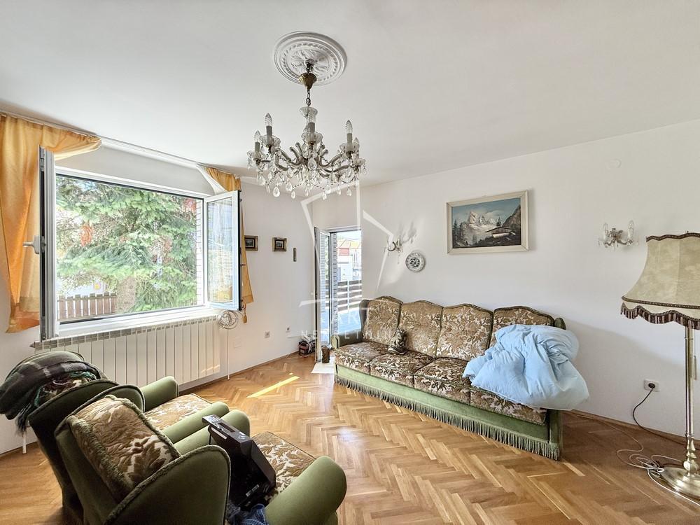 Glavna slika -Živote Marinkovića, Kuća na prodaju, 248m2, 315.000€