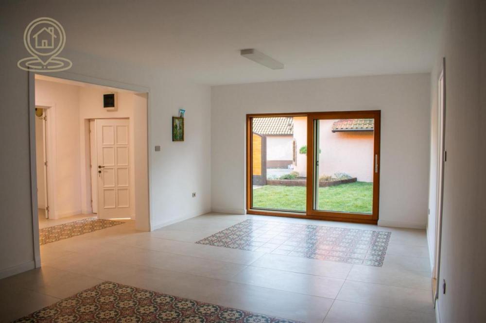 Slika 9 -  Lokal za izdavanje, 145m2, 2.200€