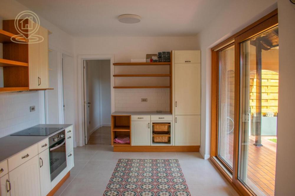 Slika 4 -  Lokal za izdavanje, 145m2, 2.200€