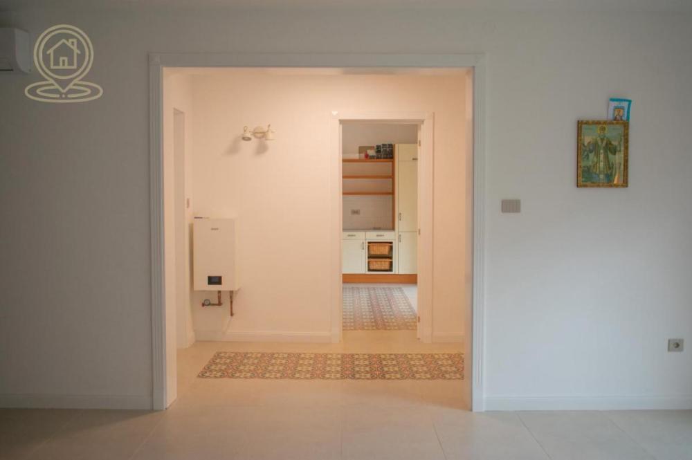 Slika 3 -  Lokal za izdavanje, 145m2, 2.200€