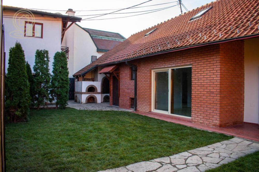 Slika 1 -  Lokal za izdavanje, 145m2, 2.200€