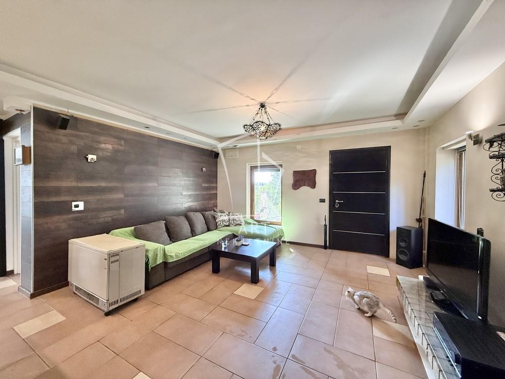 Glavna slika -Draginje Adamović,  Kuća na prodaju, 176m2, 280.000€