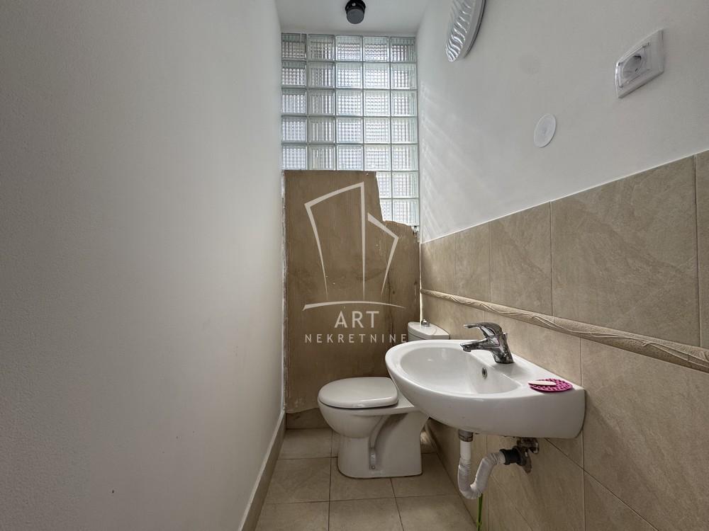 Slika 11 - Šumatovačka, Četvorosoban stan za izdavanje, 127m2, 1.800€
