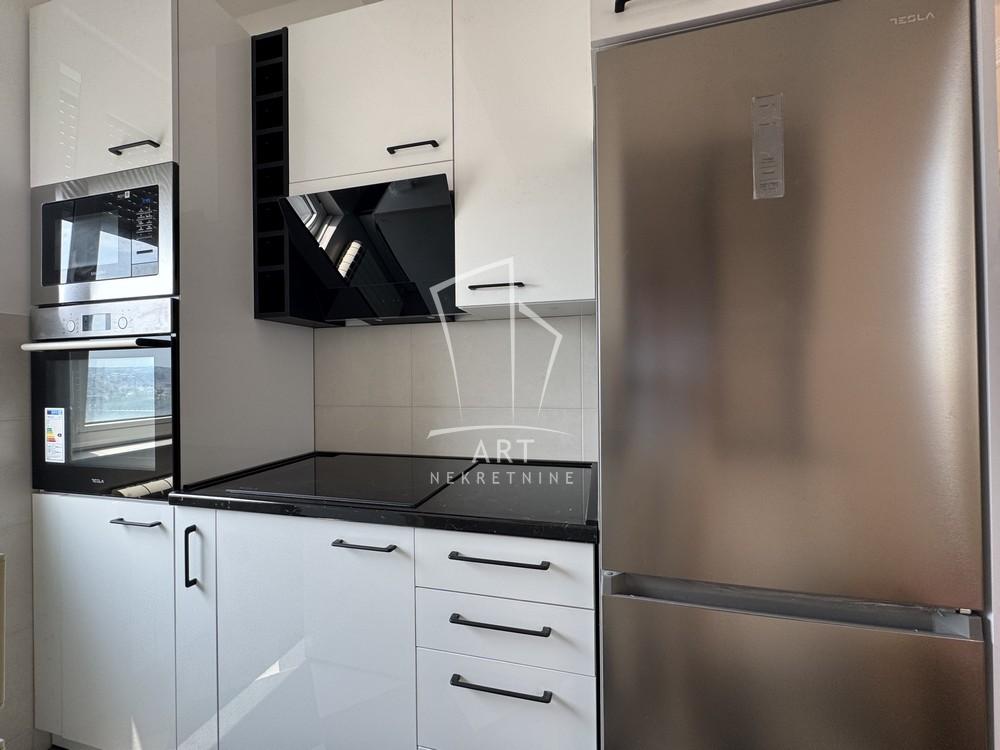 Slika 9 - Šumatovačka, Četvorosoban stan za izdavanje, 127m2, 1.800€