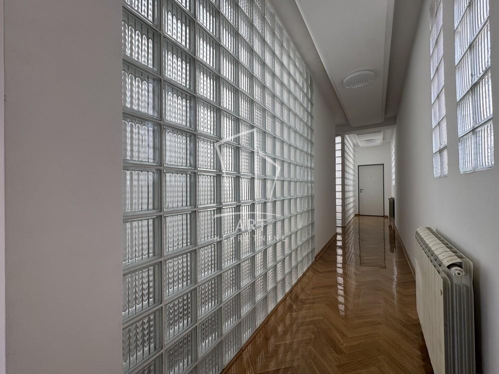 Slika 6 - Šumatovačka, Četvorosoban stan za izdavanje, 127m2, 1.800€