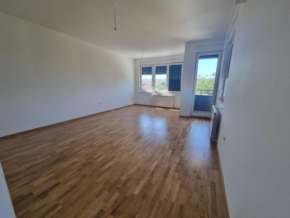 Slika 3 - Četvorosoban stan na prodaju, 101m2, 229.900€
