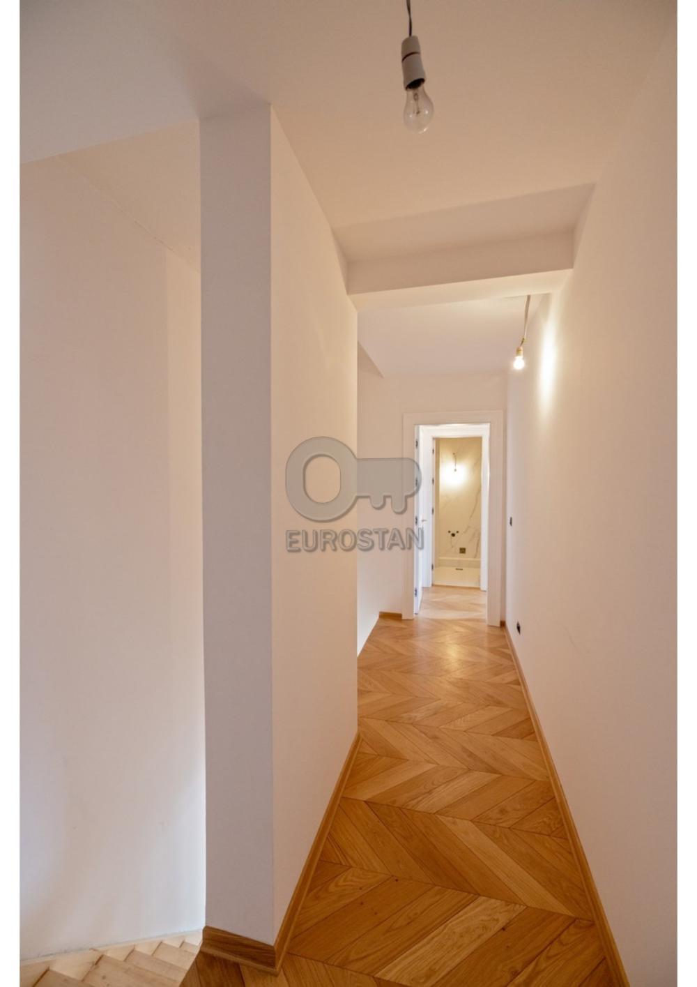 Slika 9 - Gospodara Vučića, Petosoban stan na prodaju, 193m2, 891.000€