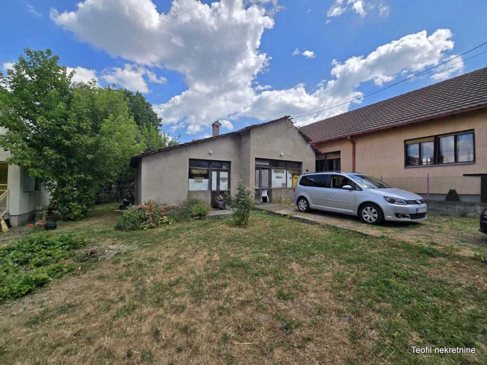 Slika 3 - Bore Radojevića,  Kuća na prodaju, 230m2, 210.000€