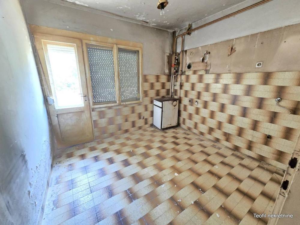 Slika 7 - Bore Radojevića,  Kuća na prodaju, 230m2, 210.000€
