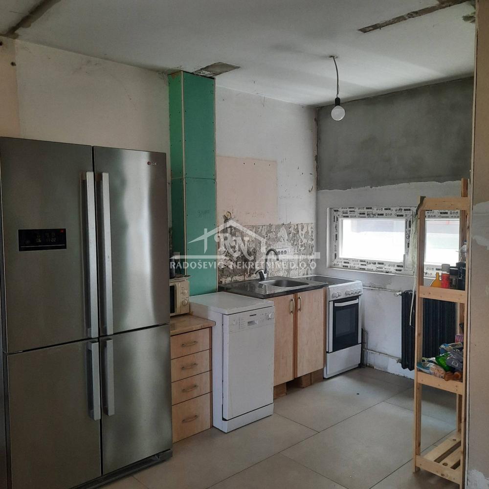 Slika 3 - Bulevar oslobođenja, Trosoban stan na prodaju, 84m2, 197.000€