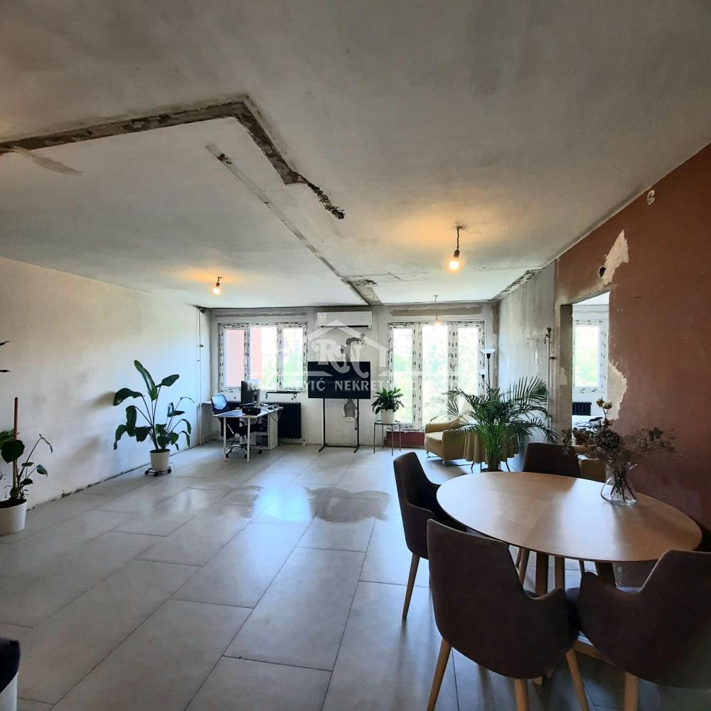 Glavna slika -Bulevar oslobođenja, Trosoban stan na prodaju, 84m2, 197.000€