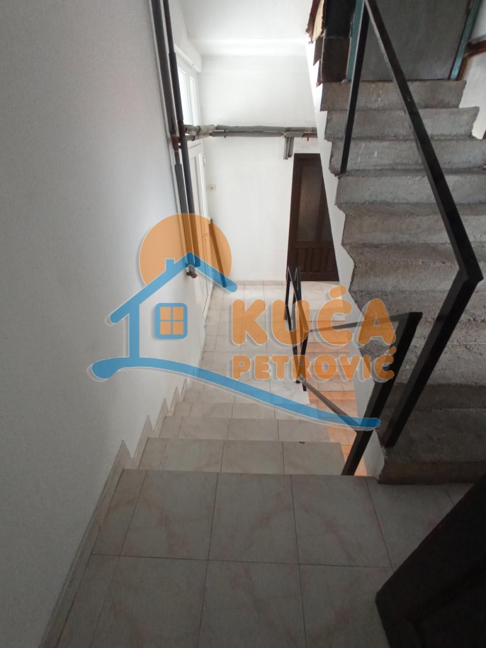 Slika 11 - Pasi poljana,  Lokal za izdavanje, 163m2, 1.500€