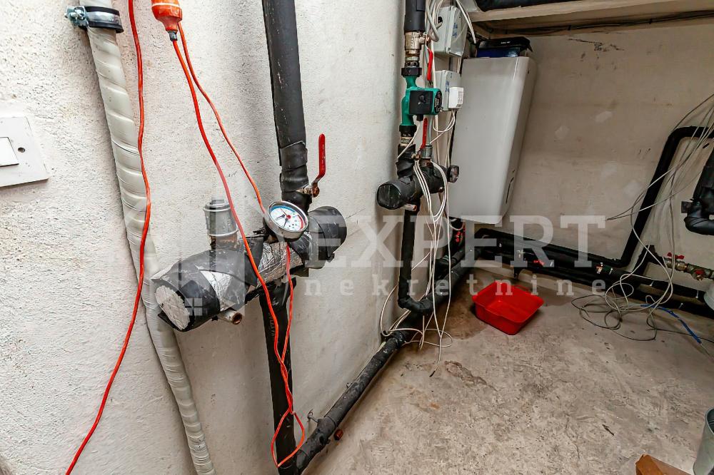 Slika 1 - Knjaževačka,  Lokal na prodaju, 80m2, 100.000€