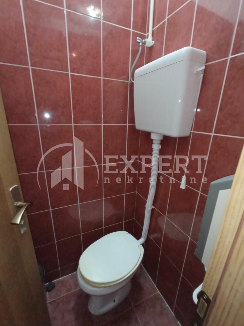 Slika 5 - Pasi poljana,  Lokal za izdavanje, 163m2, 1.500€