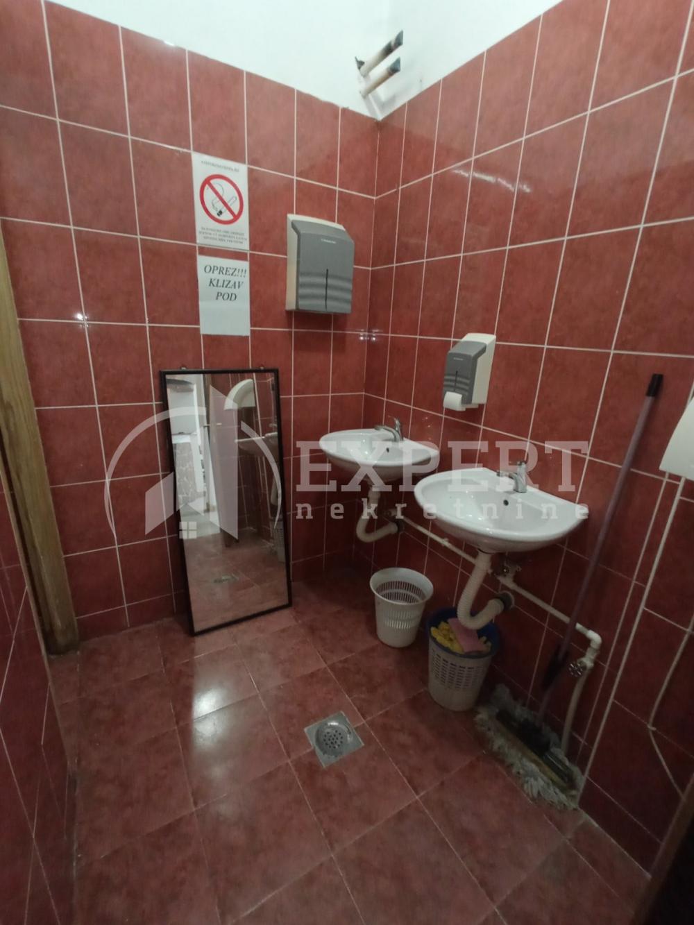 Slika 4 - Pasi poljana,  Lokal za izdavanje, 163m2, 1.500€