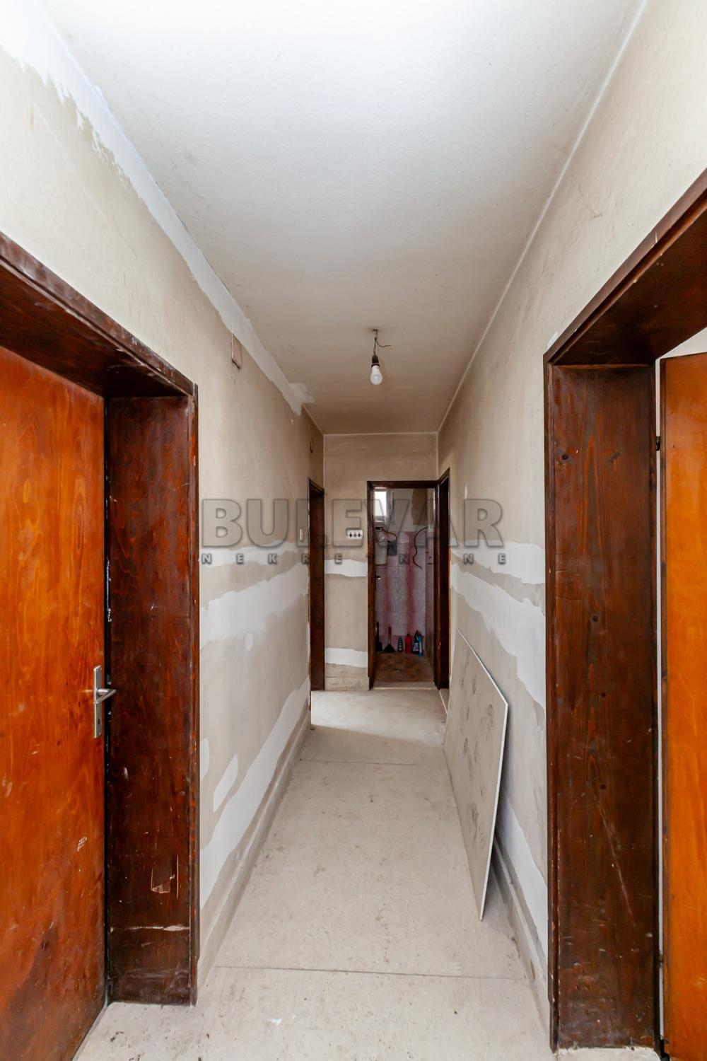 Slika 2 - Knjaževačka,  Lokal na prodaju, 80m2, 100.000€