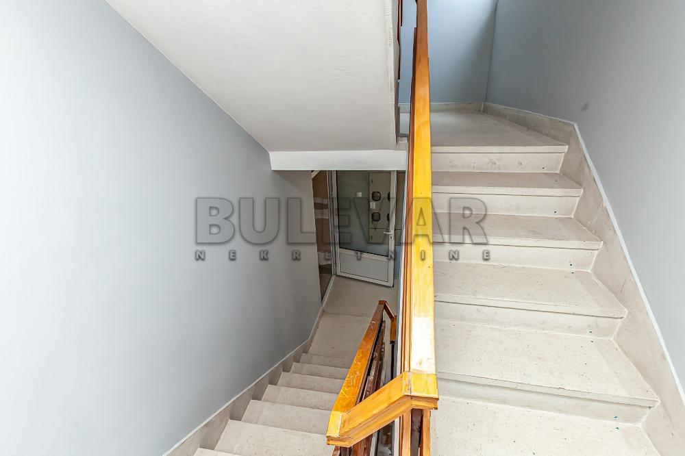 Slika 9 - Knjaževačka,  Lokal na prodaju, 80m2, 100.000€