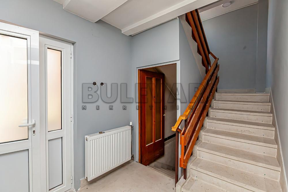 Slika 8 - Knjaževačka,  Lokal na prodaju, 80m2, 100.000€