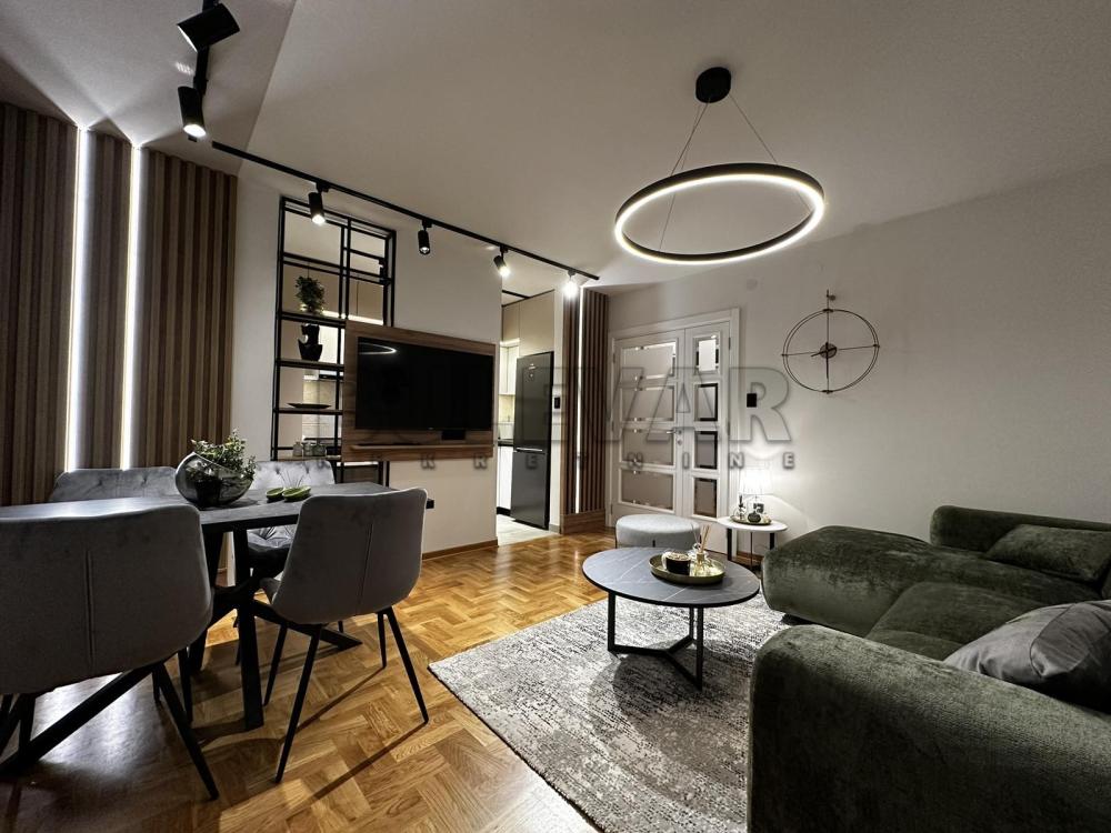 Slika 1 - Maksima Gorkog, Trosoban stan za izdavanje, 80m2, 950€