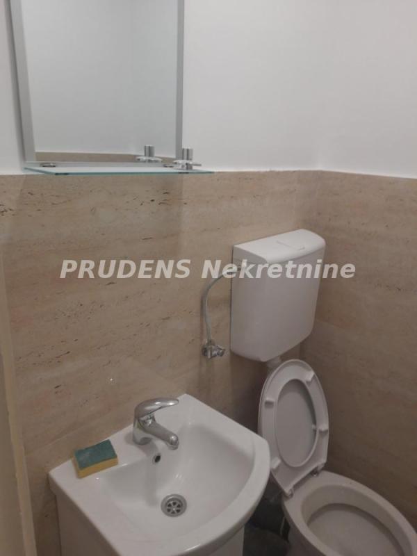 Slika 7 - Gandijeva, Trosoban stan za izdavanje, 84m2, 650€
