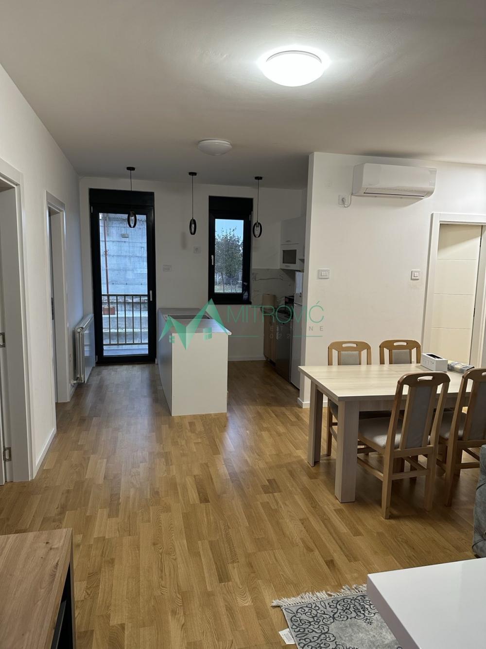 Slika 3 - Troiposoban stan za izdavanje, 71m2, 800€