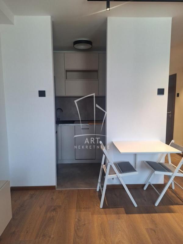 Slika 7 - Bulevar Mihajla Pupina, Jednosoban stan za izdavanje, 33m2, 800€