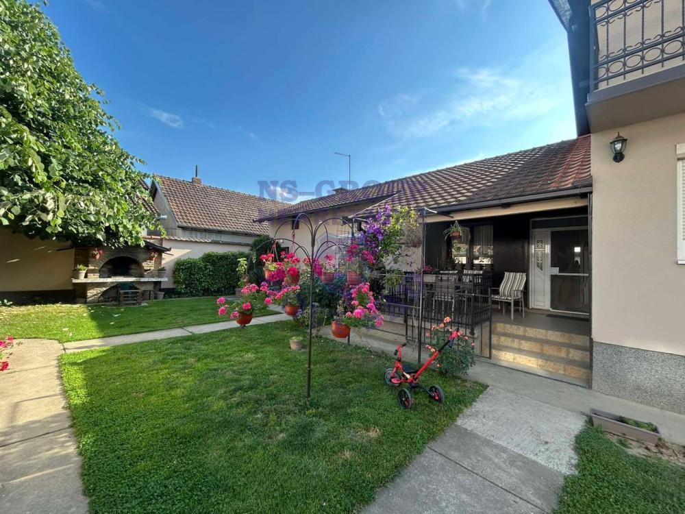 Glavna slika - Kuća na prodaju, 259m2, 323.500€