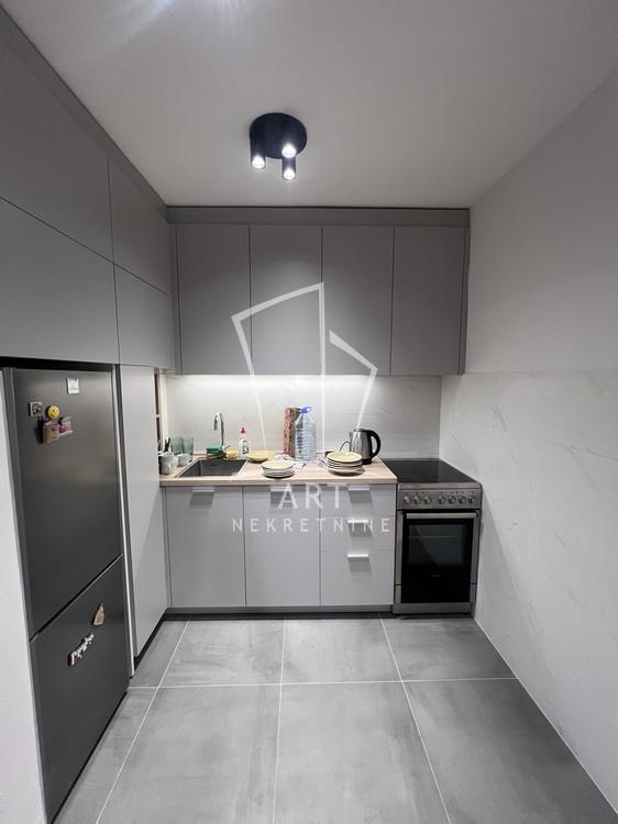 Slika 1 - Makenzijeva,  Lokal za izdavanje, 113m2, 2.000€