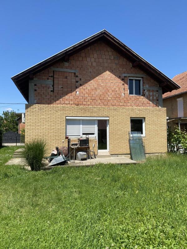 Slika 2 - Meše Selimovića,  Kuća na prodaju, 164m2, 185.400€