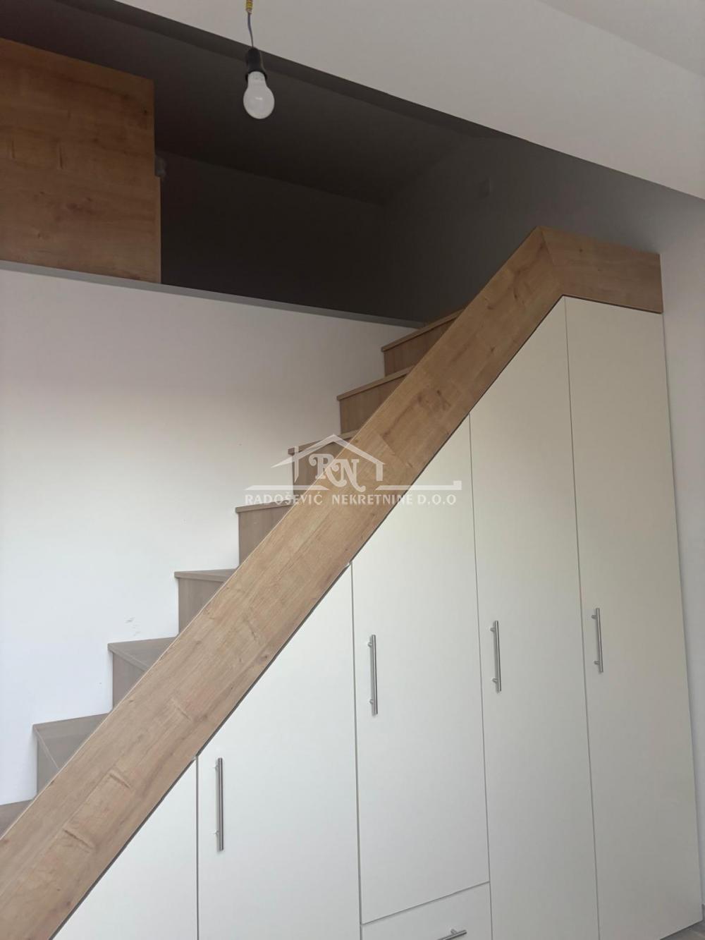 Slika 9 - Miladina Petrovića,  Kuća na prodaju, 250m2, 280.000€