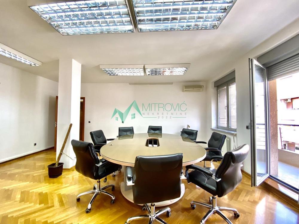 Glavna slika - Lokal za izdavanje, 117m2, 1.170€