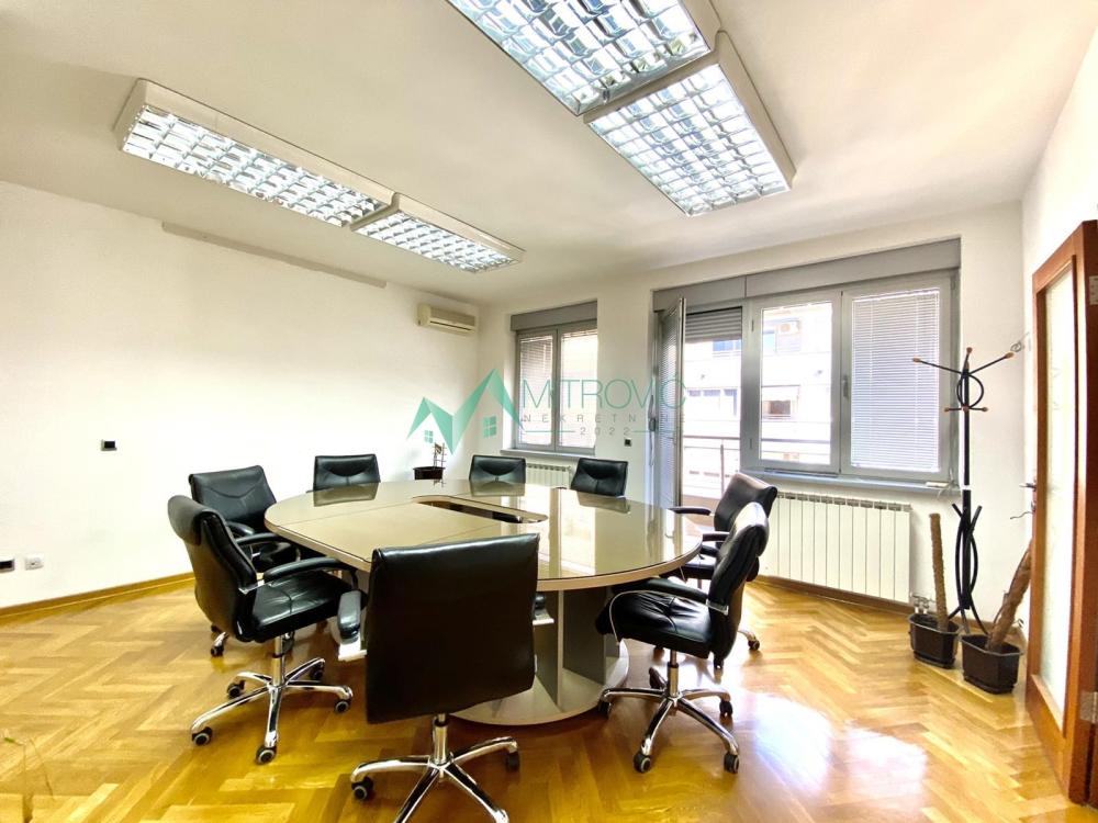 Slika 1 -  Lokal za izdavanje, 117m2, 1.170€