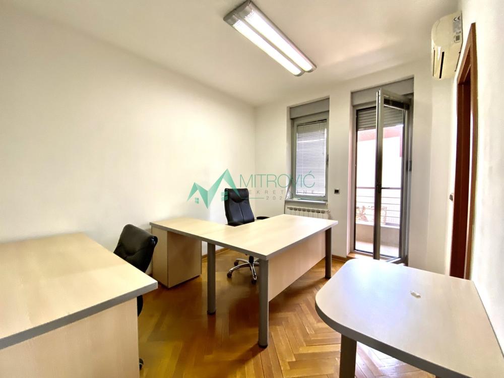 Slika 3 -  Lokal za izdavanje, 117m2, 1.170€