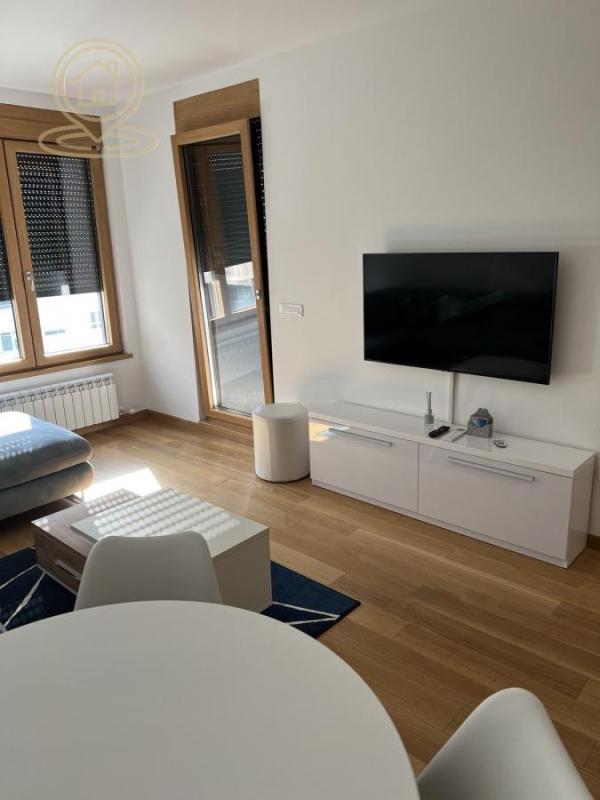 Slika 2 - Dvosoban stan za izdavanje, 55m2, 1.100€