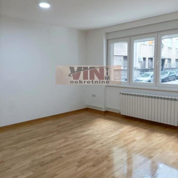 Slika 1 - HADZI DJERINA, Trosoban stan na prodaju, 69m2, 280.000€