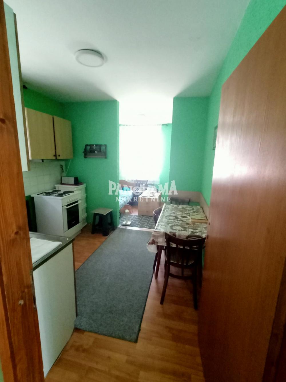 Slika 6 - Vojvođanska,  Kuća na prodaju, 231m2, 560.000€