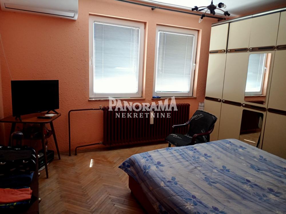 Slika 9 - Vojvođanska,  Kuća na prodaju, 231m2, 560.000€