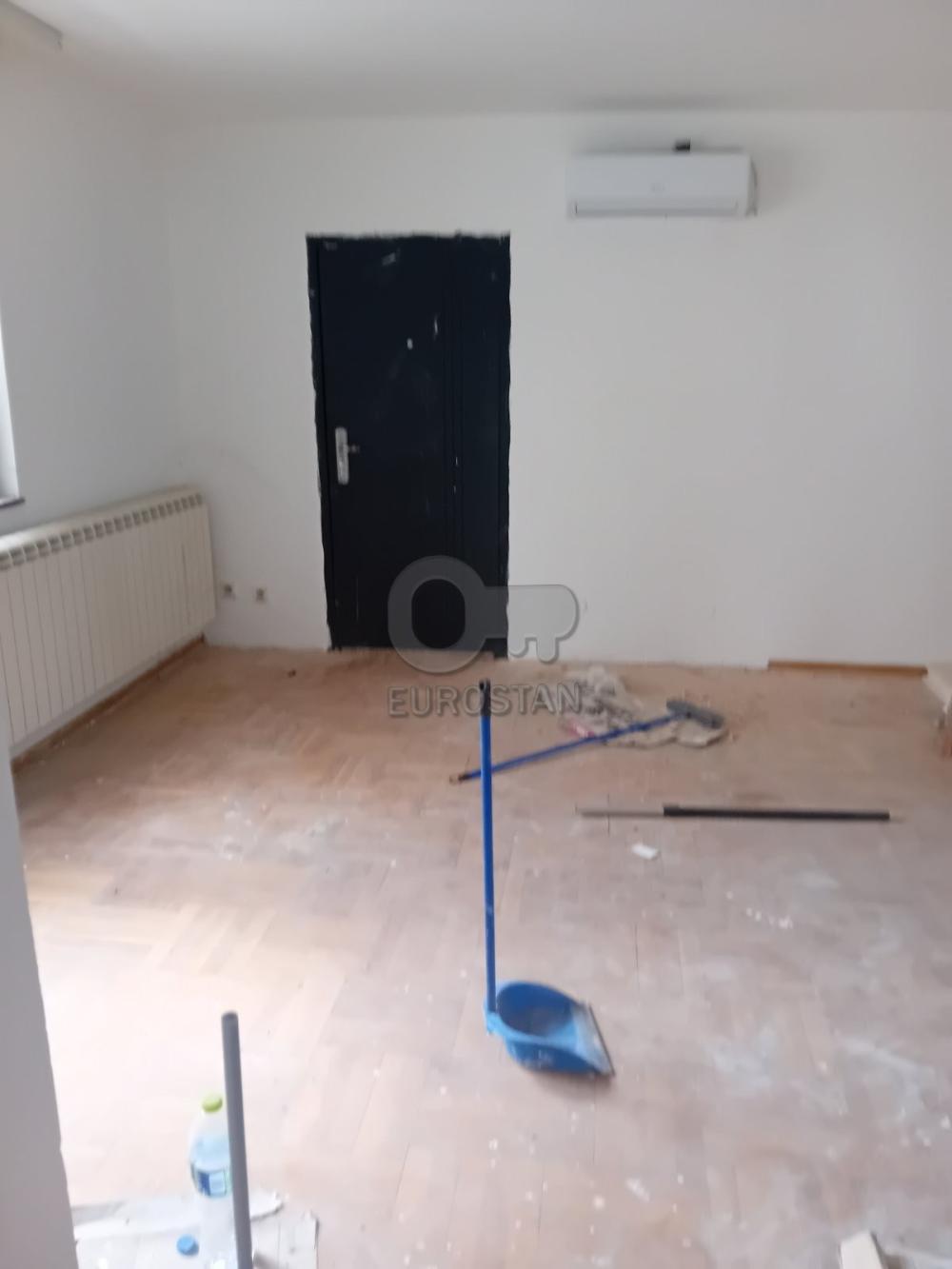 Slika 1 - Voje Veljkovića, Kuća na prodaju, 116m2, 330.000€