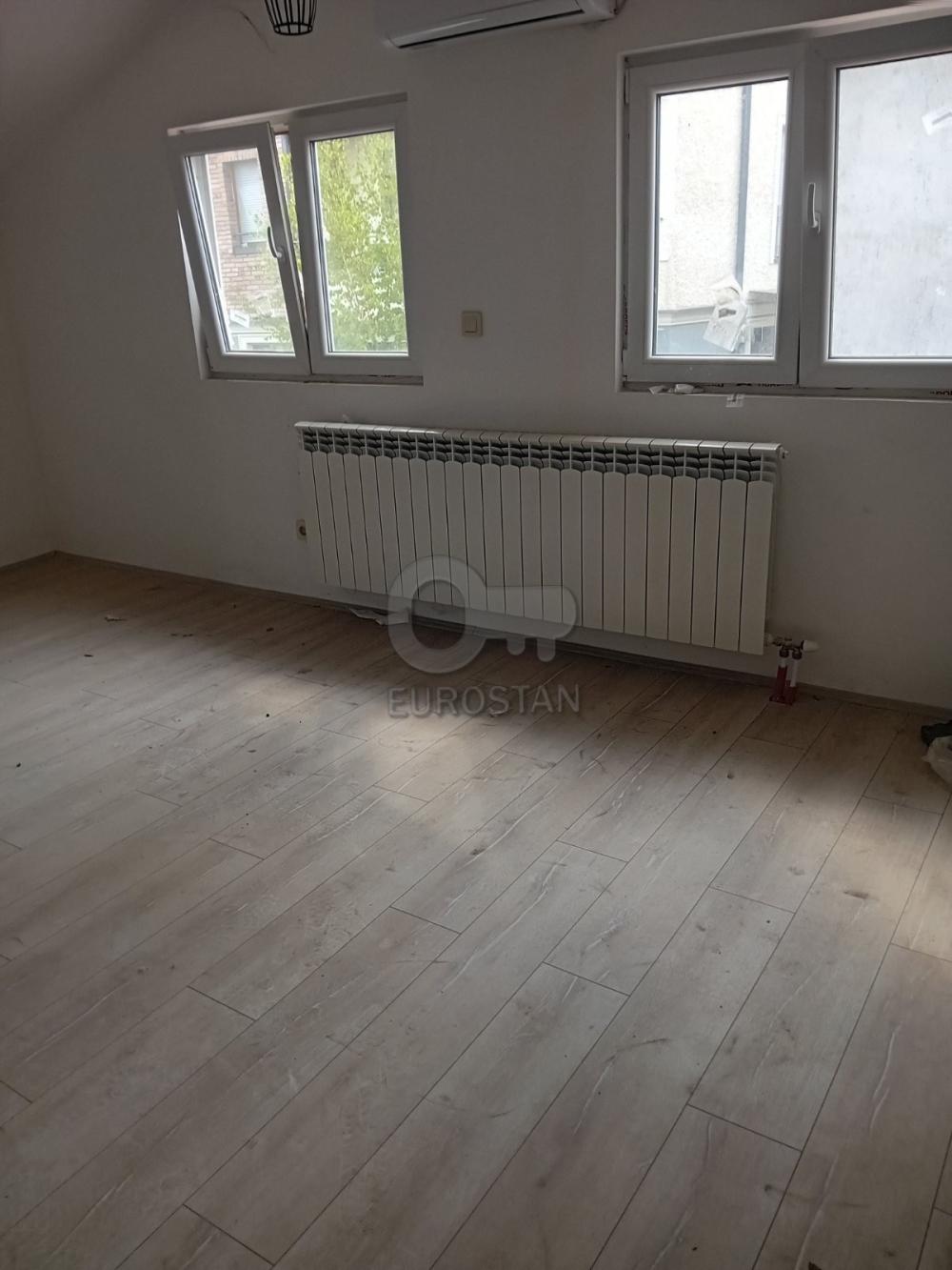 Slika 8 - Voje Veljkovića, Kuća na prodaju, 116m2, 330.000€