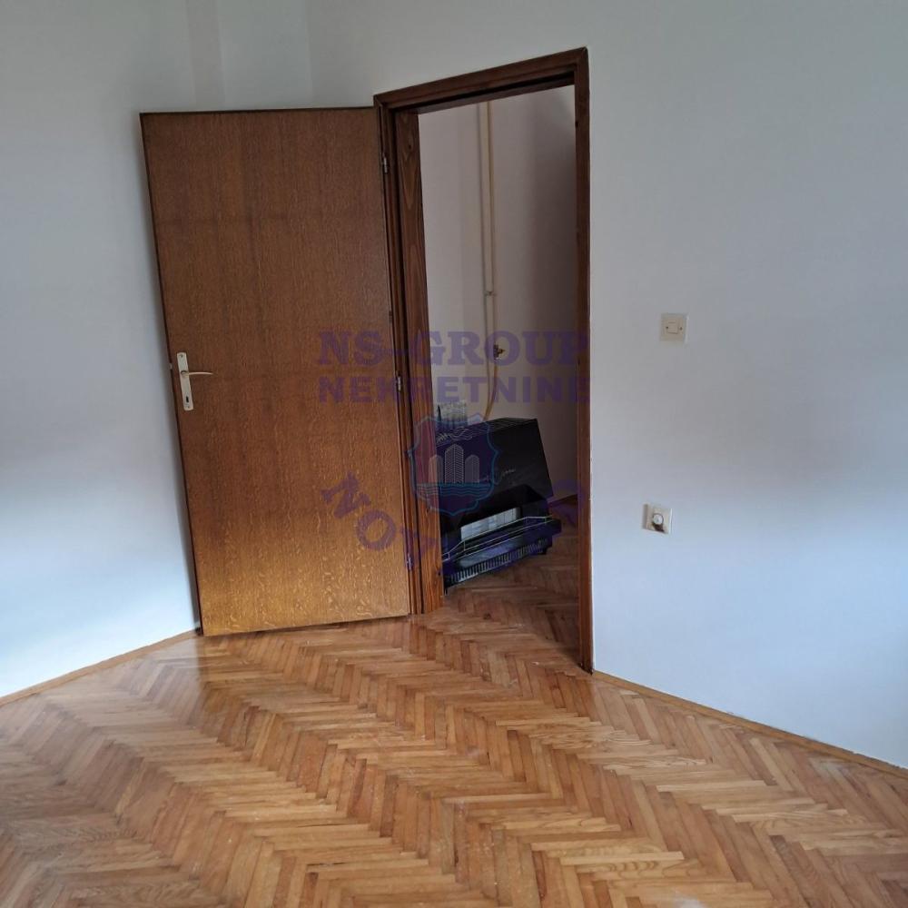 Slika 1 - Dvosoban stan za izdavanje, 46m2, 300€