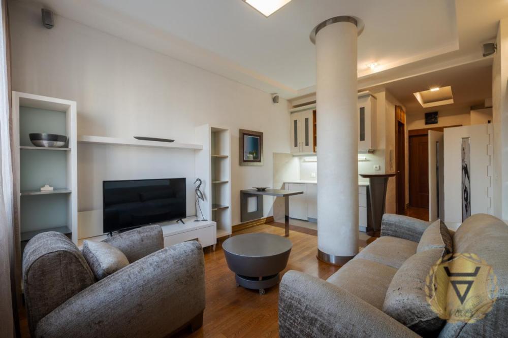 Slika 2 -  Stan na prodaju, 252m2, 699.000€