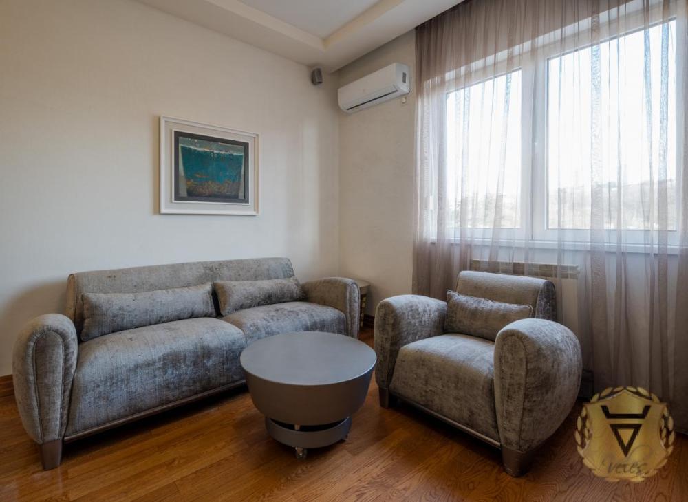 Slika 10 -  Stan na prodaju, 252m2, 699.000€