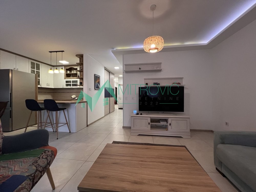 Slika 5 - Četvorosoban stan za izdavanje, 92m2, 1.000€