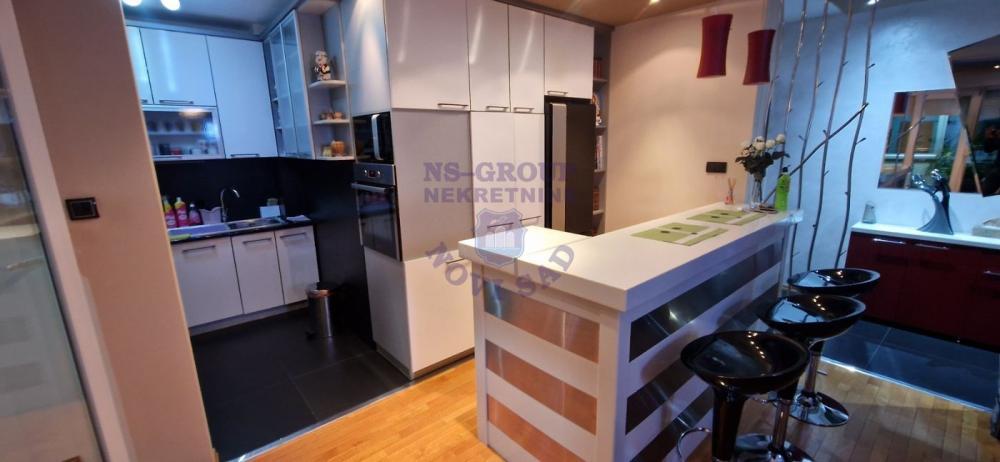 Glavna slika -Petosoban stan na prodaju, 139m2, 285.310€