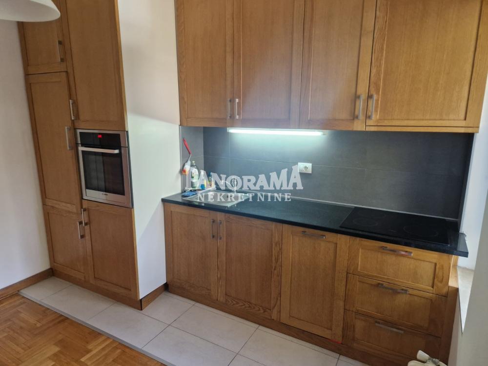Slika 1 - Kronštatska, Trosoban stan na prodaju, 100m2, 379.000€