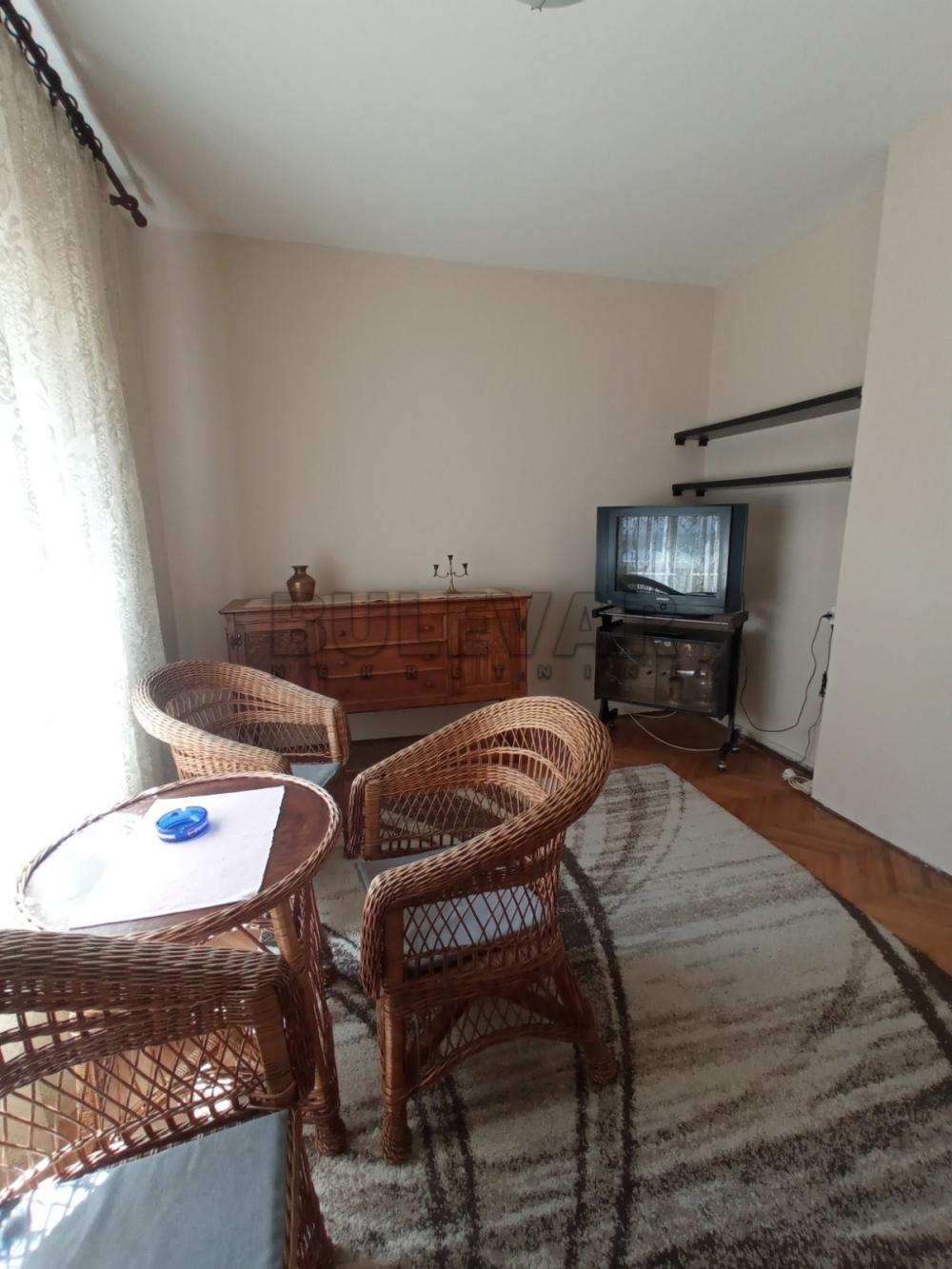 Slika 1 - Dimitrija Tucovića,  Kuća za izdavanje, 70m2, 250€