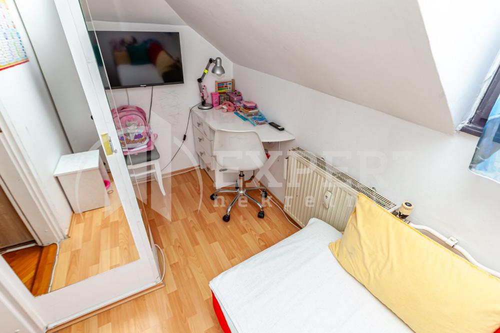 Slika 4 - Stanoja Bunuševca, Četvorosoban stan na prodaju, 45m2, 75.000€